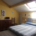 Maison De Famille A La Campagne Holiday home Garindein