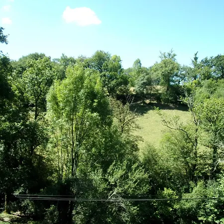 Maison De Famille A La Campagne Holiday home Garindein